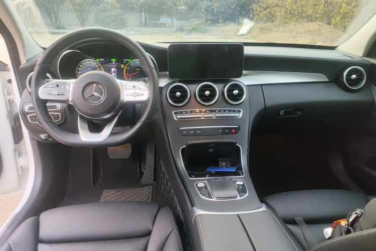 奔驰C级 2020款 改款 C 260 L 运动版中控内饰12