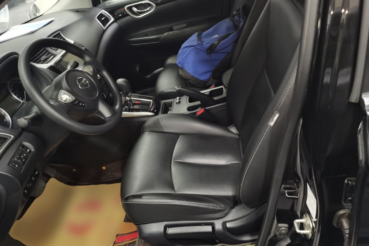 日产 轩逸 2021款 经典 1.6XL CVT豪华版中控内饰19