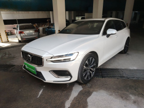 沃尔沃V60 2024款 B5 智远豪华版