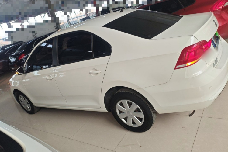 大众 桑塔纳 2018款 1.5L 手动风尚版车身外观4