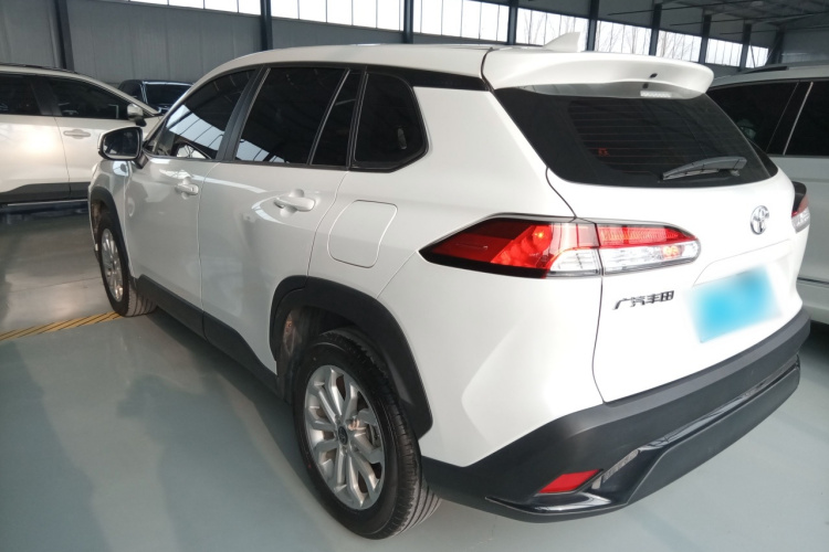 丰田 锋兰达 2023款 2.0L CVT领先版车身外观4