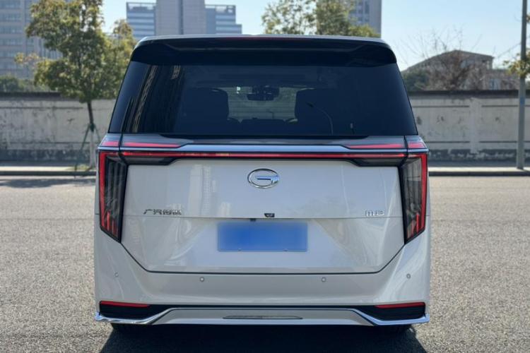 广汽传祺 传祺M8 2024款 大师系列 400T 至尊版车身外观6004