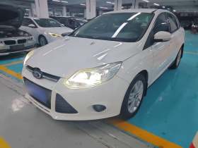 福特 福克斯 2012款 三厢 1.6L 自动舒适型