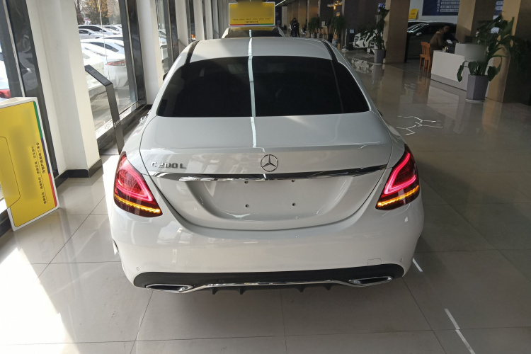 奔驰C级 2020款 改款 C 200 L 时尚型运动版车身外观6