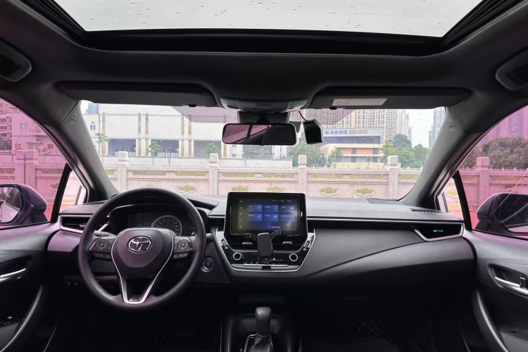 丰田 雷凌 2021款 185T CVT豪华版中控内饰7002