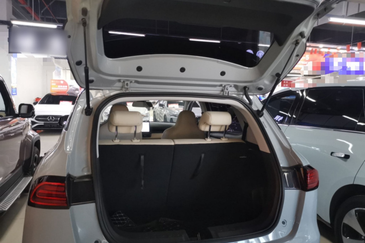 五菱汽车 五菱缤果PLUS 2024款 510km 旗舰版 四座版机舱底盘23