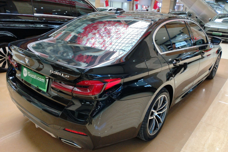 宝马5系新能源 2021款 535Le M运动套装车身外观6005