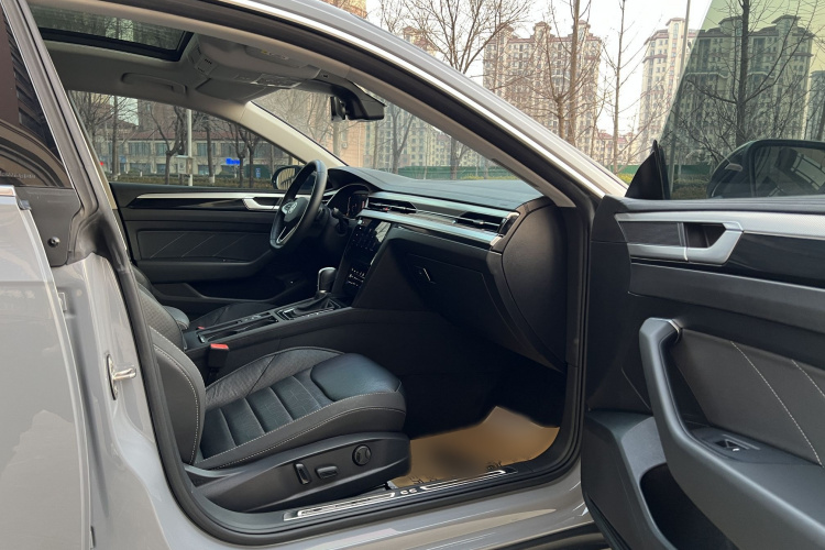 一汽-大众CC 2021款 猎装车 380TSI 猎心版中控内饰7010