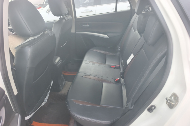 铃木 骁途 2017款 1.6L CVT两驱都市进取型中控内饰21