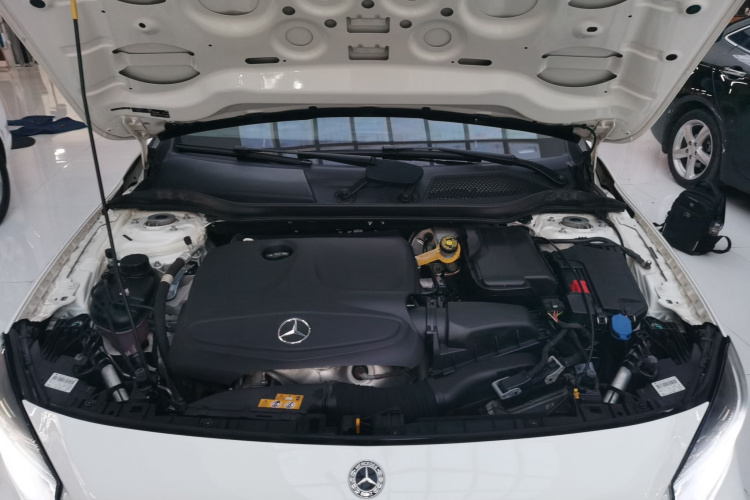 奔驰GLA 2019款 GLA 200 动感型局部细节24