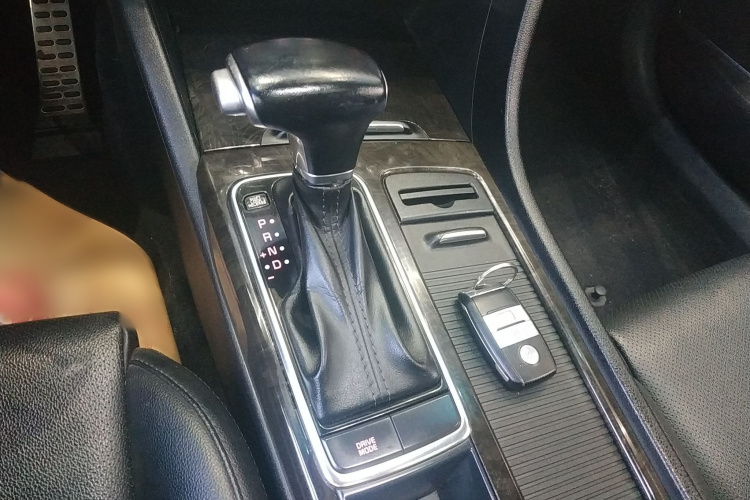 起亚K5 2016款 1.6T 自动LUX局部细节18