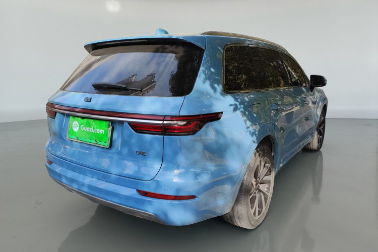 理想汽车 理想ONE 2021款 增程6座版车身外观7