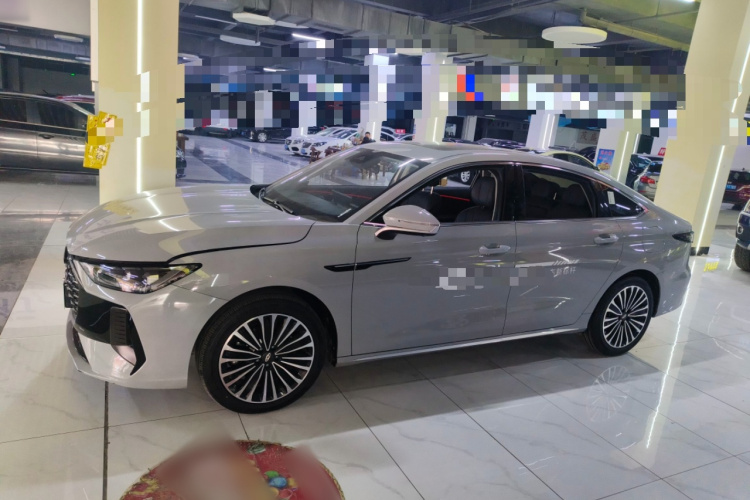 奇瑞 风云A8L 2025款 1.5TGDI 145km 豪华型车身外观4