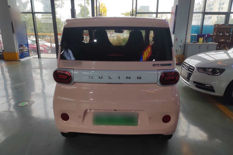 五菱汽车 宏光MINIEV 2024款 第三代 215km 进阶版车身外观6