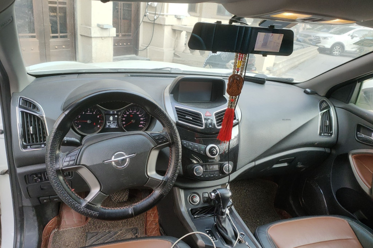 海马S5 2015款 1.5T CVT旗舰型中控内饰7002