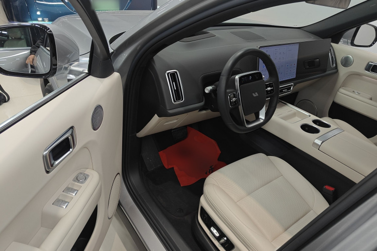 理想汽车 理想L7 2024款 Ultra中控内饰20