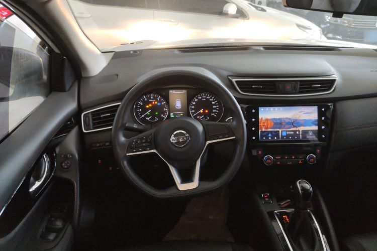 日产 逍客 2022款 2.0L CVT XV智享版中控内饰13