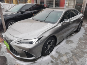 雷克萨斯ES 2025款 300h 臻享版
