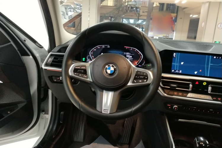 宝马3系 2022款 改款 325Li M运动套装中控内饰13