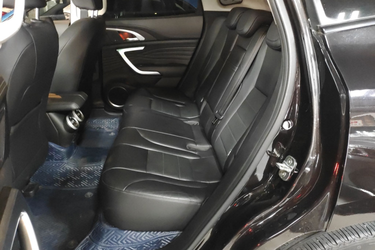 魏牌 VV7 2019款 升级款 2.0T 旗舰型 国VI中控内饰21