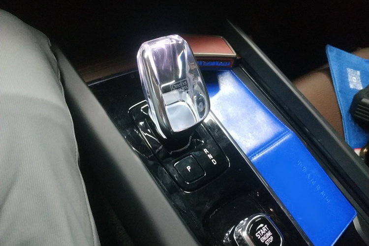 沃尔沃XC60新能源 2025款 插电式混动 长续航四驱智远豪华版局部细节18