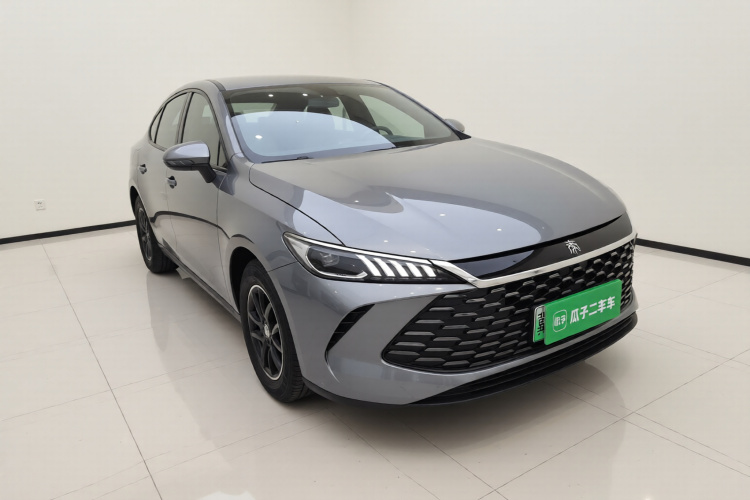 比亚迪 秦PLUS 2025款 DM-i 智驾版 55KM领先型车身外观3