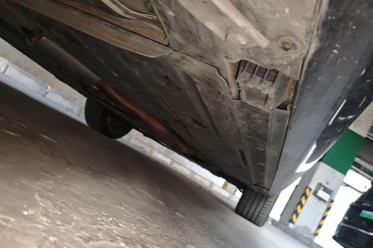 宝马X1 2014款 xDrive20i 运动设计套装局部细节9002