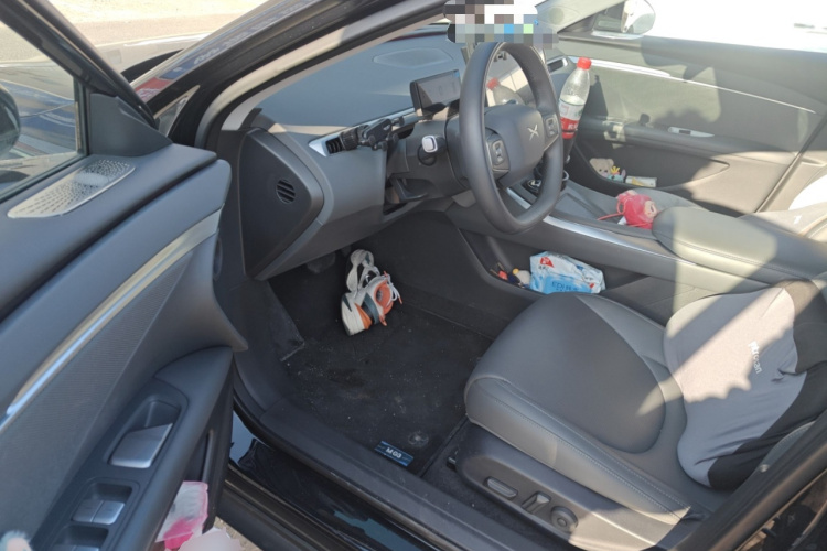 小鹏MONA M03 2025款 600 超长续航 Max中控内饰20