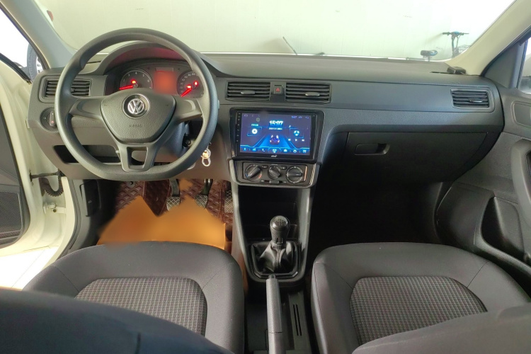 大众 桑塔纳 2019款 1.5L 手动风尚版 国VI中控内饰7003