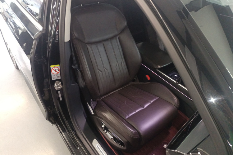 奥迪A8 2019款 A8L 50 TFSI quattro 舒适型局部细节41