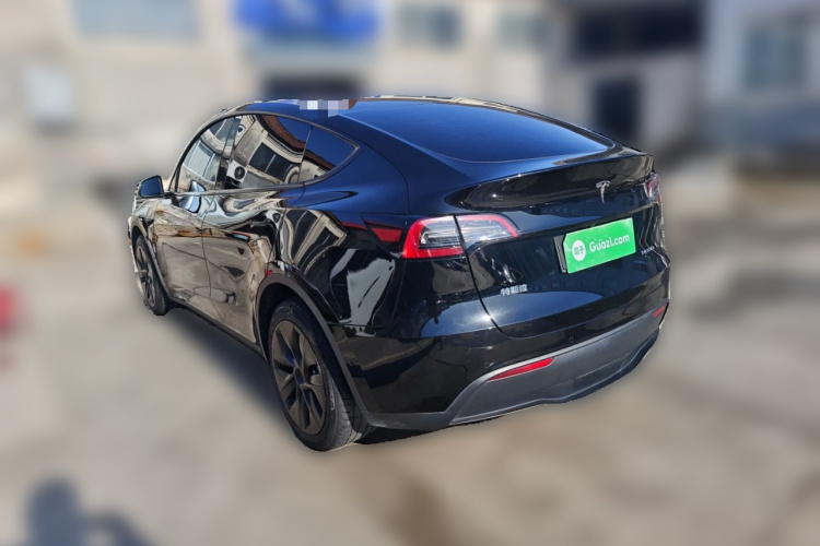 特斯拉 Model Y 2023款 长续航全轮驱动版车身外观5