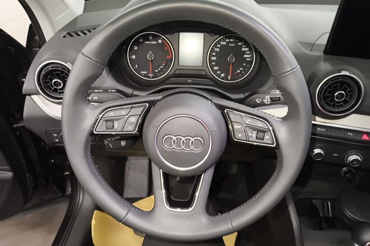 奥迪Q2L 2021款 35 TFSI 进取动感型局部细节13