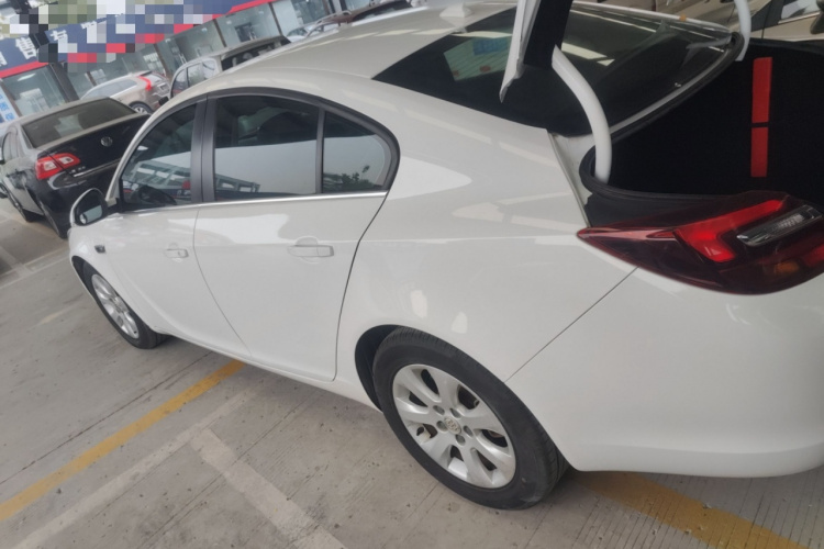 别克 君威 2014款 1.6T 时尚技术型车身外观4