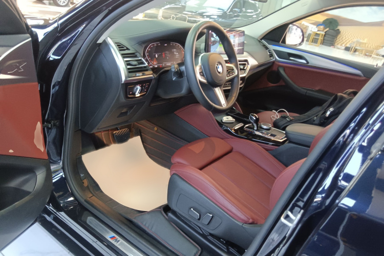 宝马X4 2022款 xDrive 30i M运动套装局部细节19