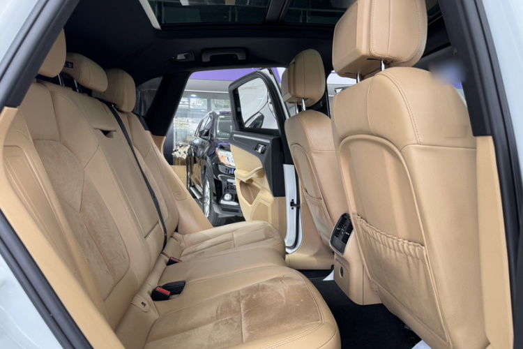 保时捷 2017款  Macan 2.0T中控内饰7006