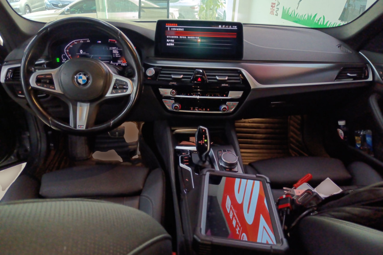 宝马5系(进口) 2021款 525i M运动套装中控内饰12