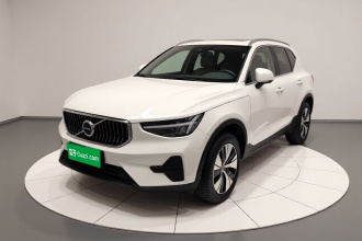 沃尔沃XC40 2023款 B3 智远豪华版