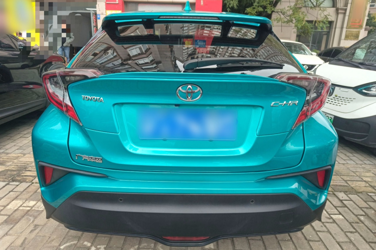 丰田C-HR 2020款 2.0L 豪华版车身外观6002