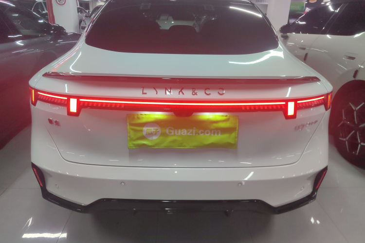 领克07 2024款 EM-P 126长续航 Ultra车身外观6