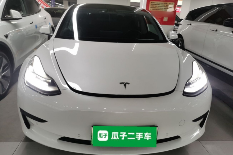 特斯拉 Model 3 2020款 改款 标准续航后驱升级版车身外观2