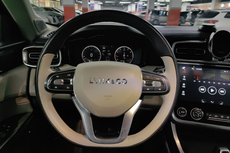 领克01 2017款 2.0T 两驱耀Pro版局部细节13