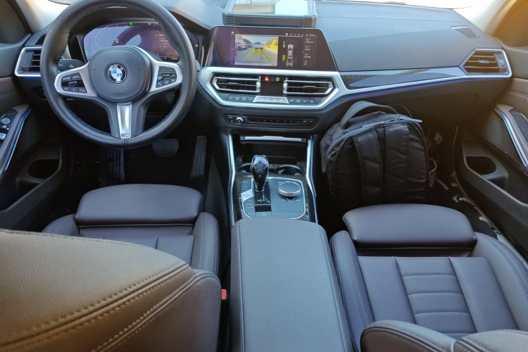 宝马3系 2020款 改款 325Li M运动套装中控内饰12