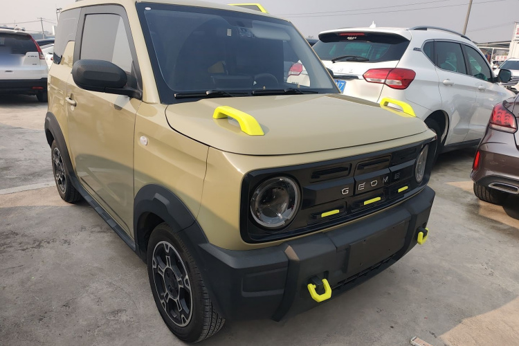 吉利银河 2024款 200km 熊猫骑士车身外观3