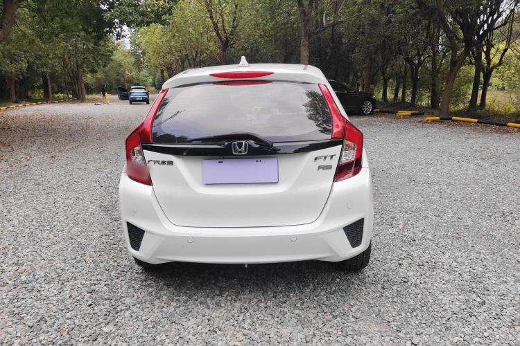 本田 飞度 2016款 1.5L LXS CVT舒适天窗版车身外观6005