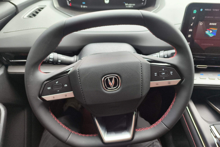 长安CS55PLUS 2022款 第二代 1.5T DCT尊贵型局部细节13