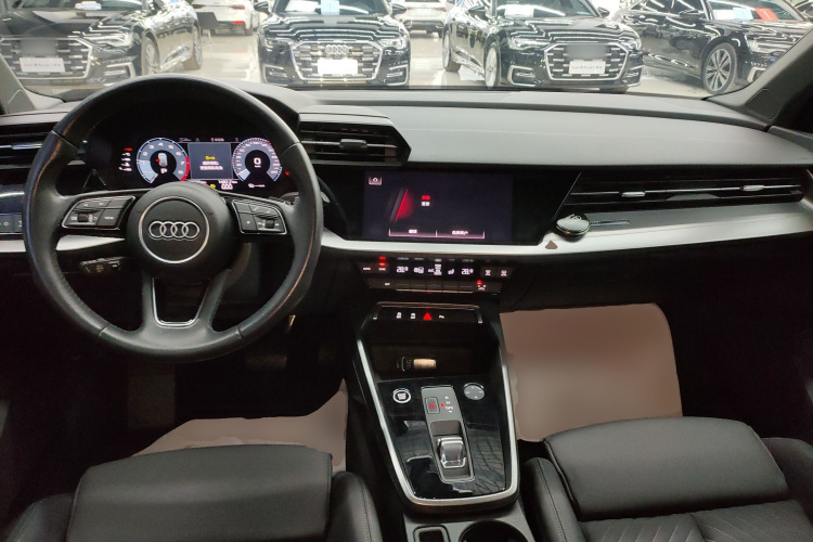 奥迪A3 2021款 Sportback 35 TFSI 时尚致雅型中控内饰12