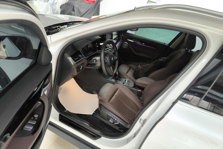 宝马X1 2022款 sDrive25Li 领先型中控内饰20