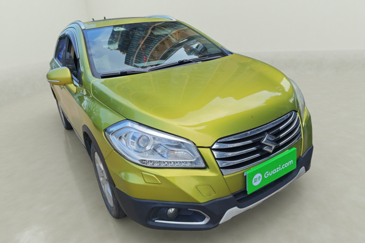 铃木 锋驭 2015款 1.6L CVT两驱精英型车身外观3