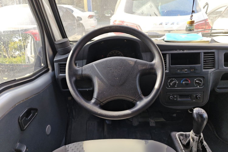 五菱汽车 五菱之光 2015款 1.2L 实用型LSI局部细节13