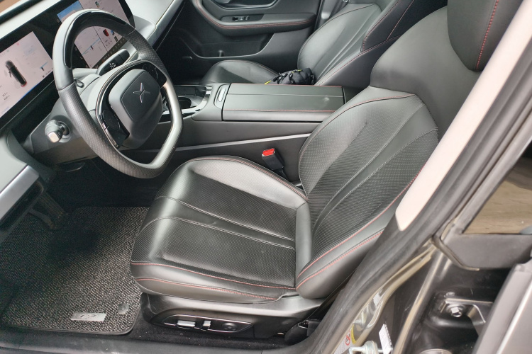 小鹏P7 2022款 625E中控内饰19